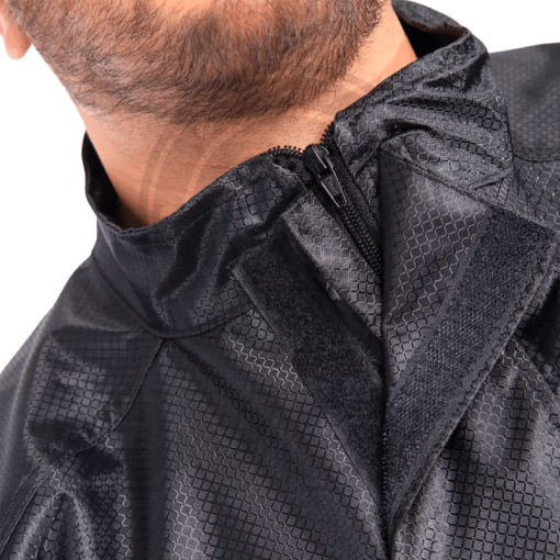 Impermeable Over Enterizo Negro - Image 5