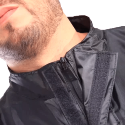 Impermeable Ultra Liviano Prius Negro4 - Punto Llantas 4